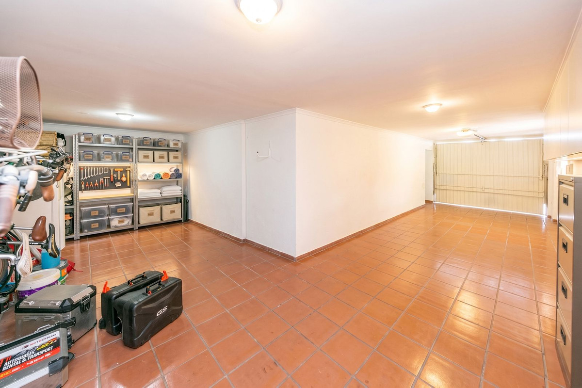 5 Bed Townhouse for sale in Mijas Costa Del Sol, Málaga, Spain