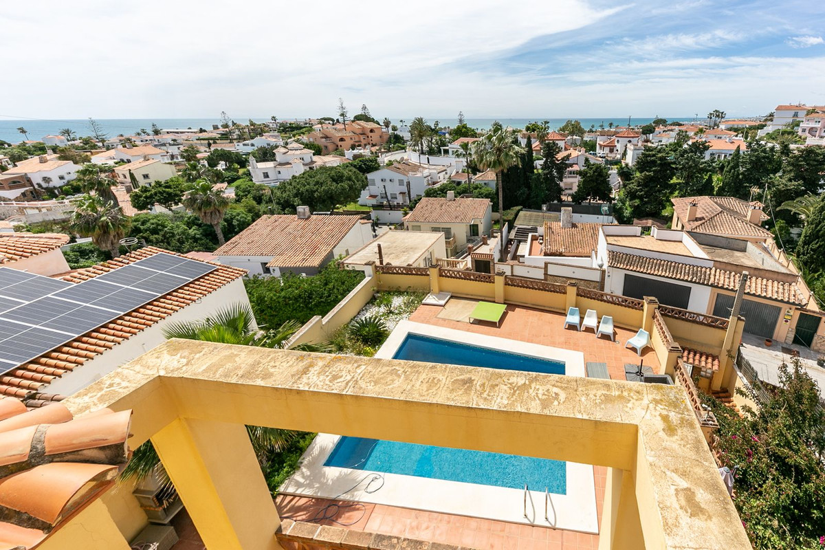 5 Bed Townhouse for sale in Mijas Costa Del Sol, Málaga, Spain