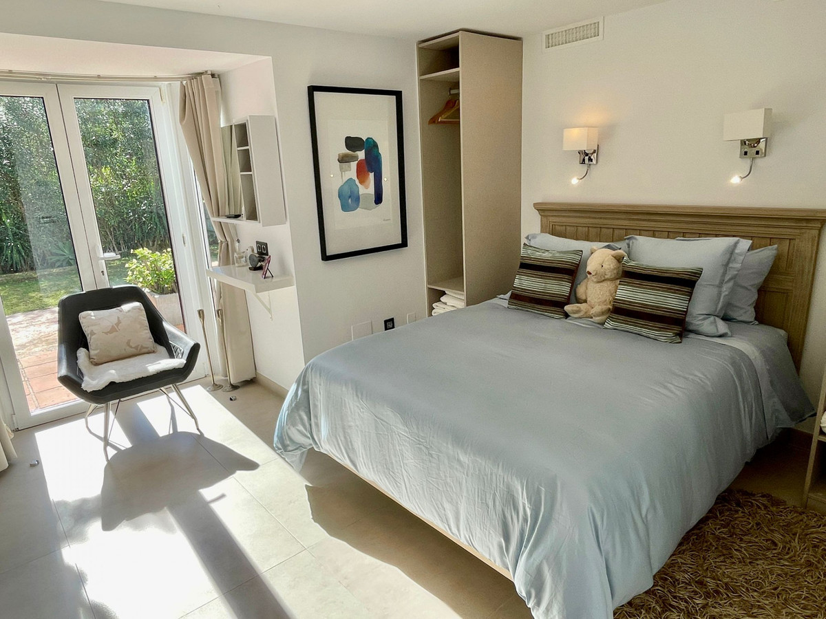 Se vende Villa - Chalet de 8 dormitorios en Costa Del Sol, Málaga, España