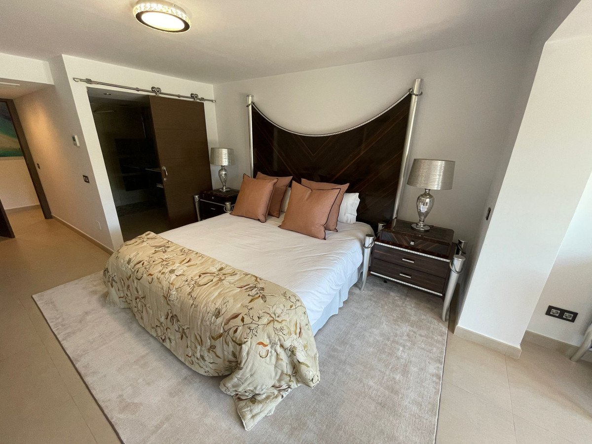 Se vende Villa - Chalet de 8 dormitorios en Costa Del Sol, Málaga, España