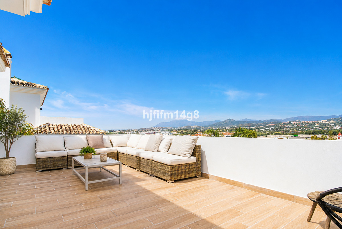 4 Bed Townhouse for sale in La Campana Costa Del Sol, Málaga, Spain