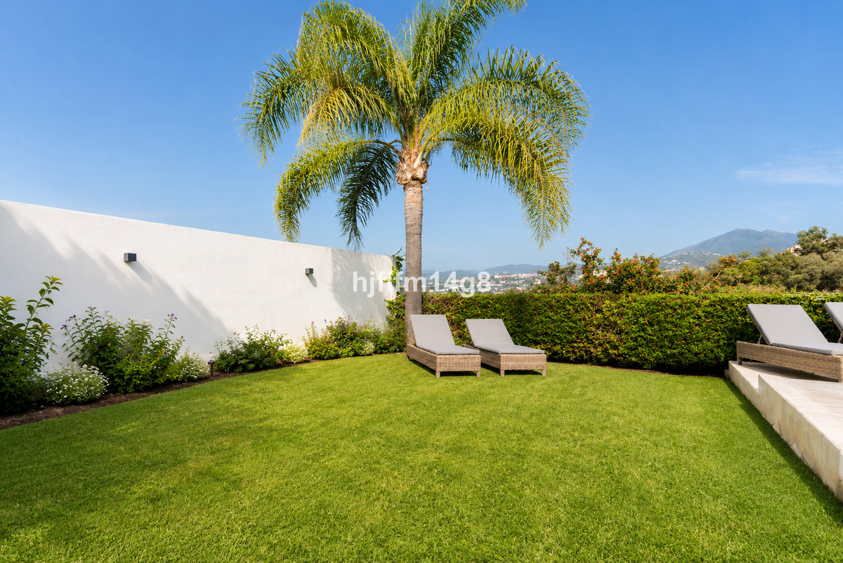 4 Bed Townhouse for sale in La Campana Costa Del Sol, Málaga, Spain