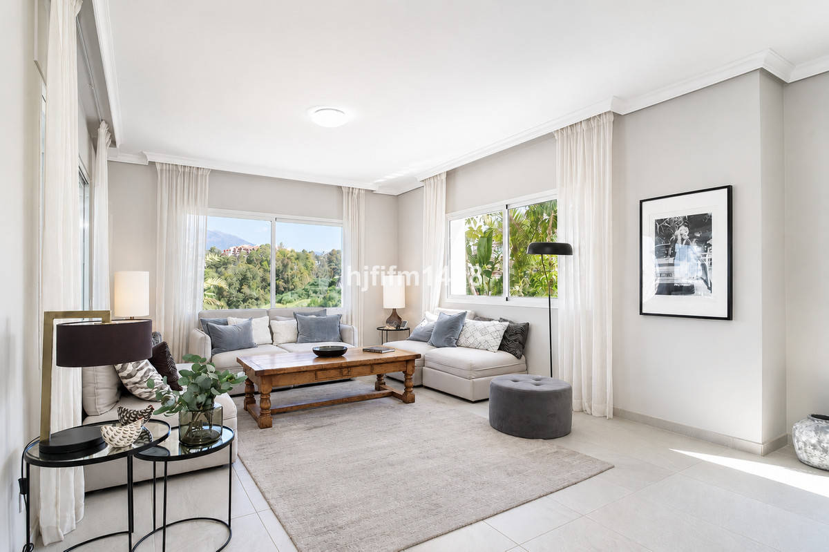 4 Bed Townhouse for sale in La Campana Costa Del Sol, Málaga, Spain