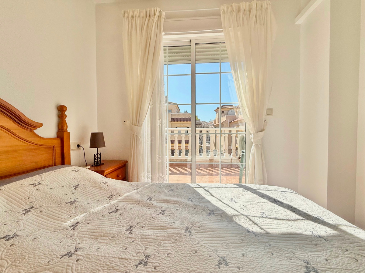Se vende Pareada de 3 dormitorios en Costa Blanca, Alicante, España