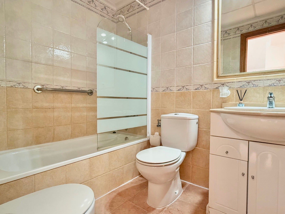 Se vende Pareada de 3 dormitorios en Costa Blanca, Alicante, España
