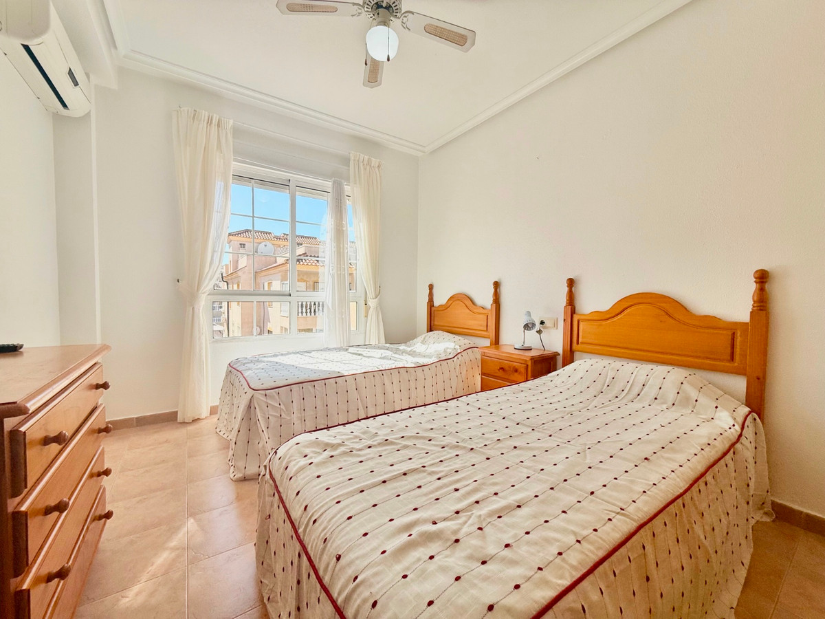 Se vende Pareada de 3 dormitorios en Costa Blanca, Alicante, España
