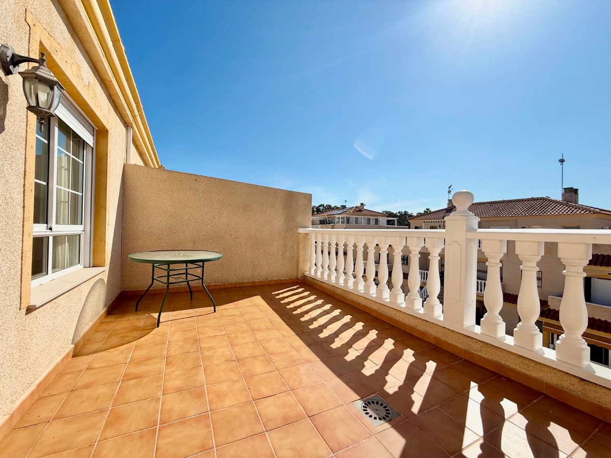 Se vende Pareada de 3 dormitorios en Costa Blanca, Alicante, España