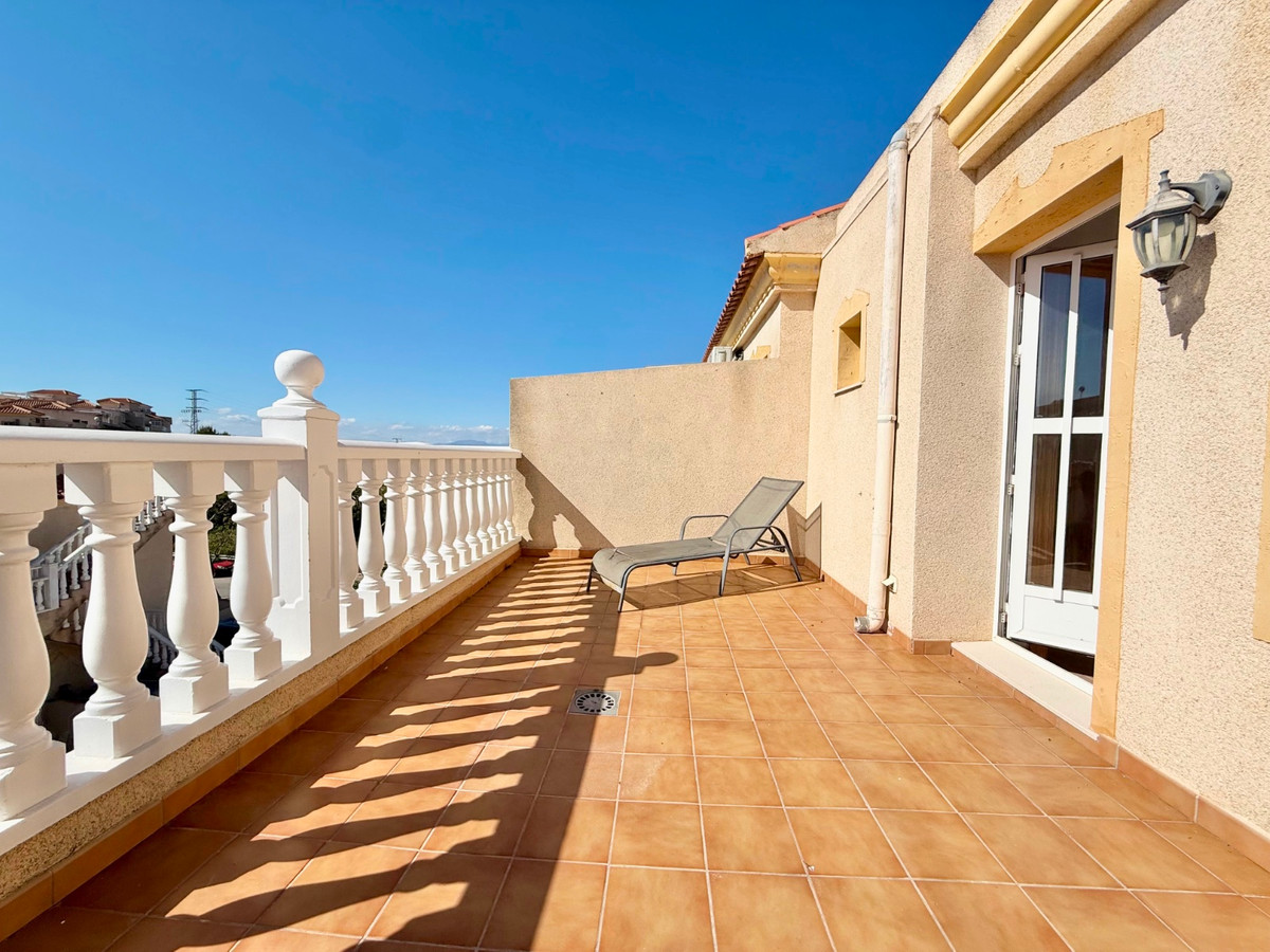 Se vende Pareada de 3 dormitorios en Costa Blanca, Alicante, España