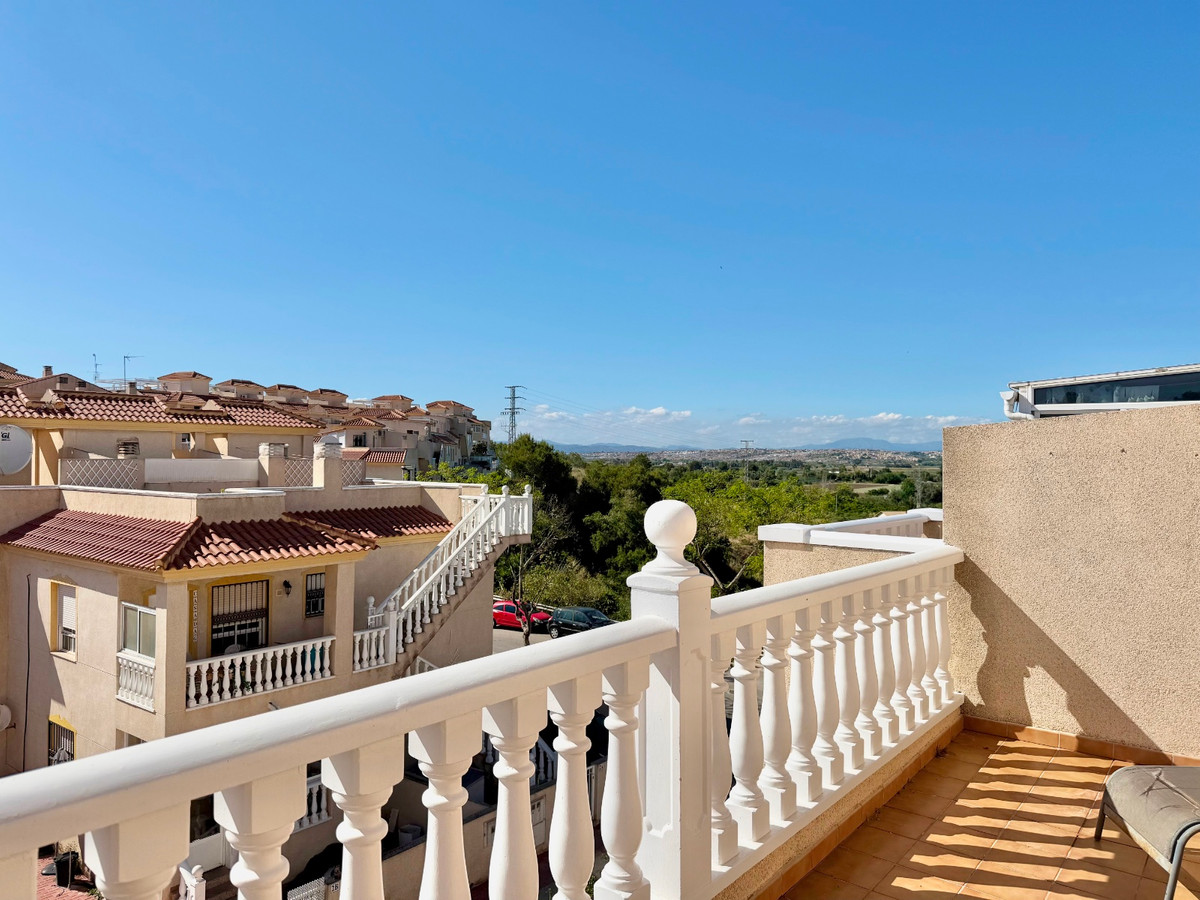 Se vende Pareada de 3 dormitorios en Costa Blanca, Alicante, España