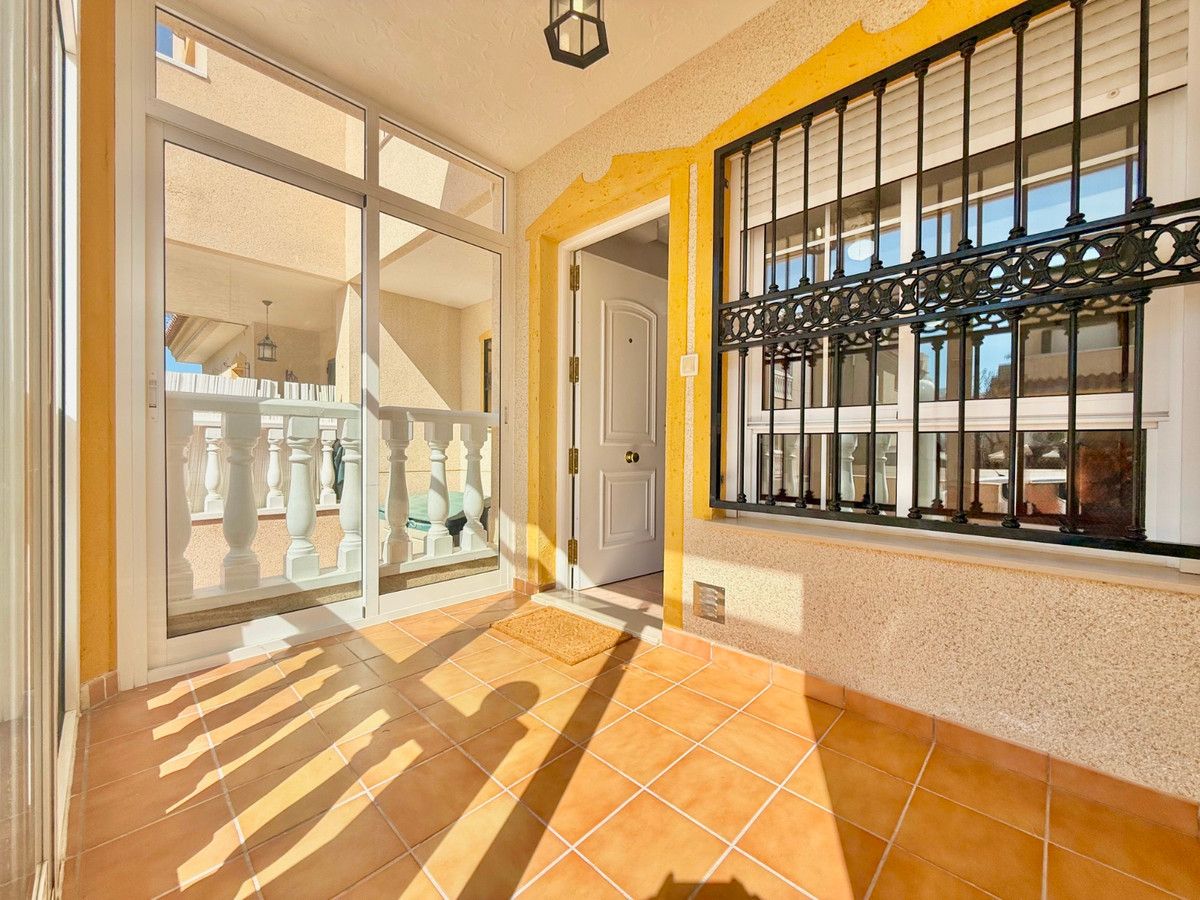 Se vende Pareada de 3 dormitorios en Costa Blanca, Alicante, España
