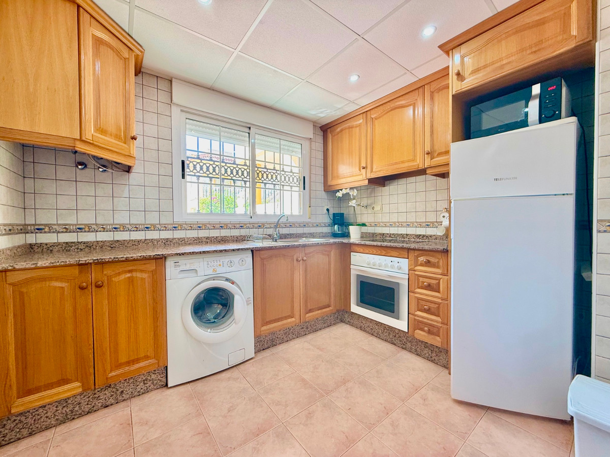Se vende Pareada de 3 dormitorios en Costa Blanca, Alicante, España