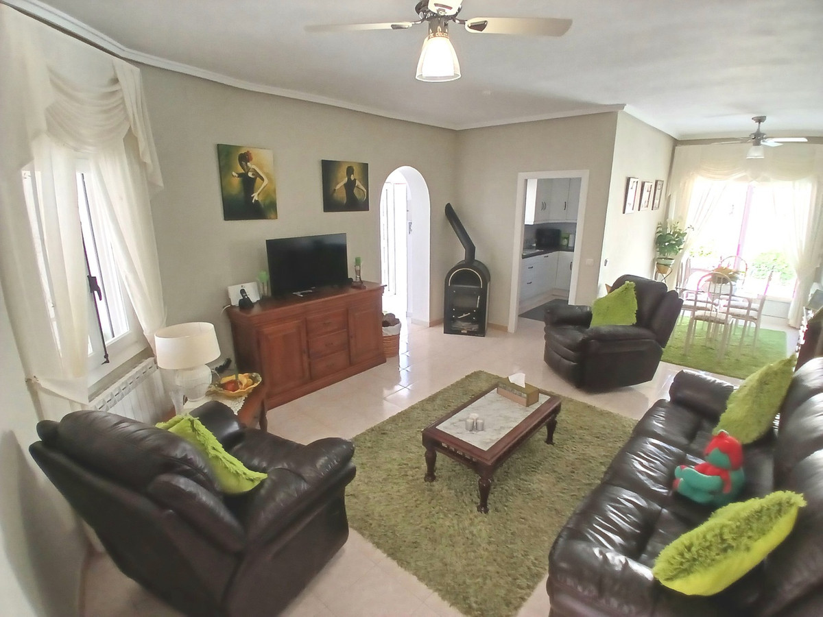 3 Bed Townhouse for sale in Villamartin Costa Blanca, Alicante, Spain