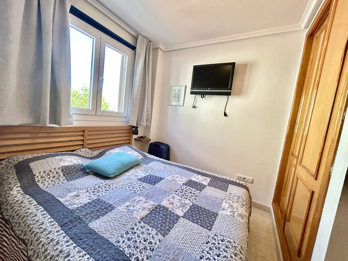 Se vende Apartamento Planta Media de 2 dormitorios en Costa Blanca, Alicante, España