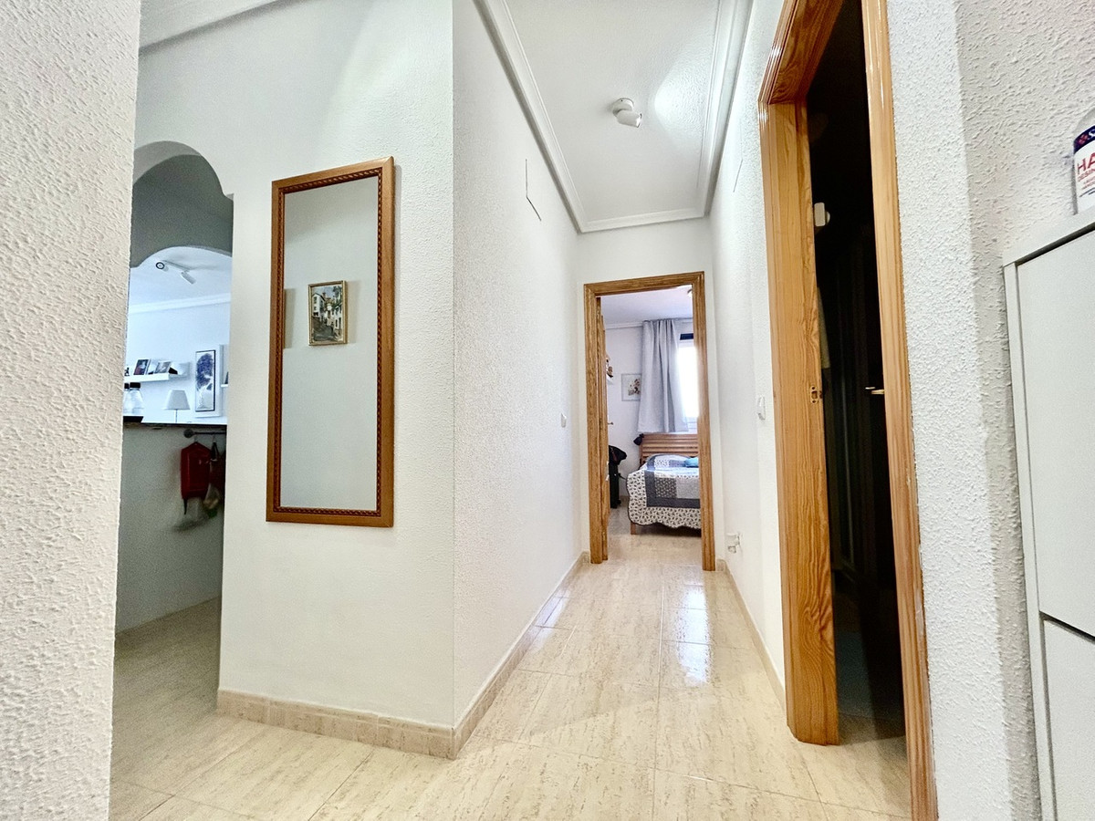 Se vende Apartamento Planta Media de 2 dormitorios en Costa Blanca, Alicante, España