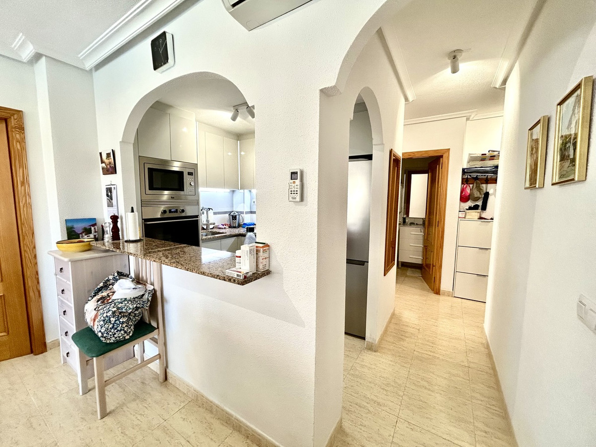 Se vende Apartamento Planta Media de 2 dormitorios en Costa Blanca, Alicante, España