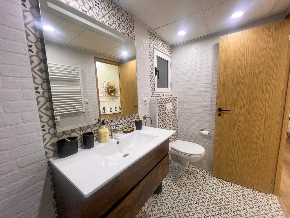 Se vende Apartamento Planta Media de 4 dormitorios en Costa Blanca, Alicante, España