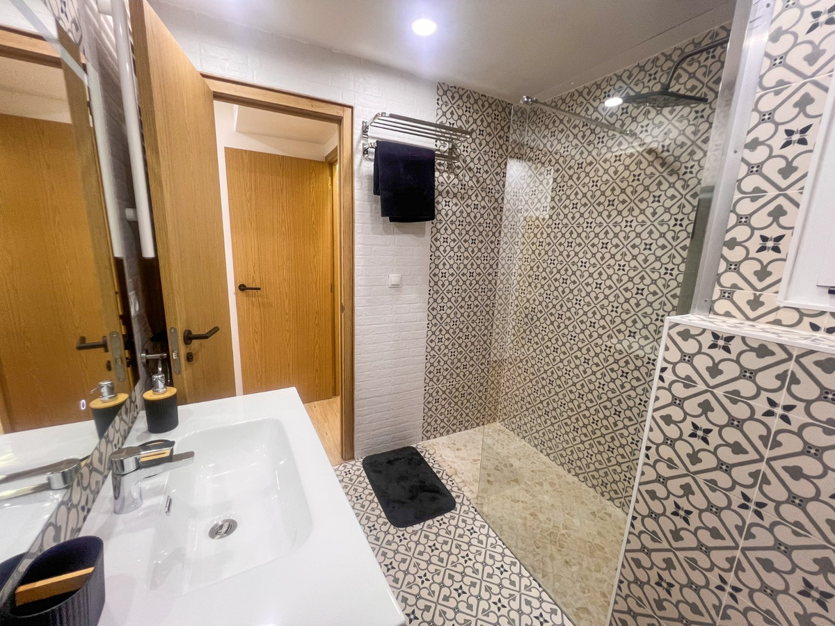 Se vende Apartamento Planta Media de 4 dormitorios en Costa Blanca, Alicante, España