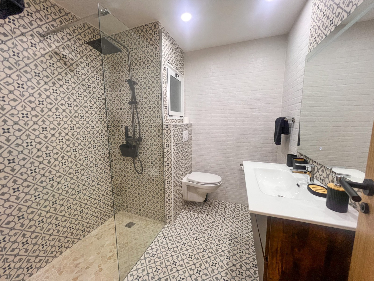Se vende Apartamento Planta Media de 4 dormitorios en Costa Blanca, Alicante, España