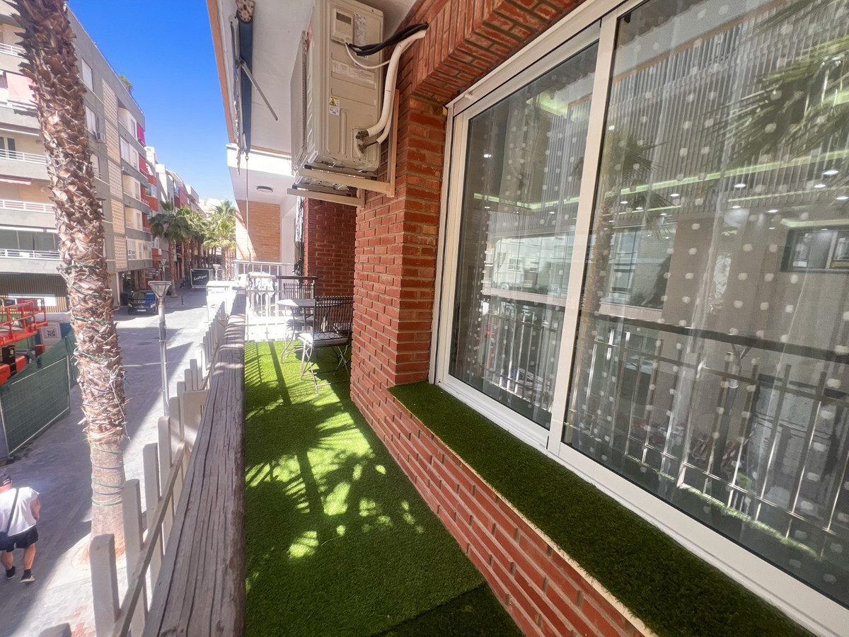 Se vende Apartamento Planta Media de 4 dormitorios en Costa Blanca, Alicante, España