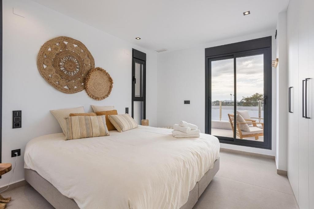 3 Bed Townhouse for sale in Dolores Costa Blanca, Alicante, Spain