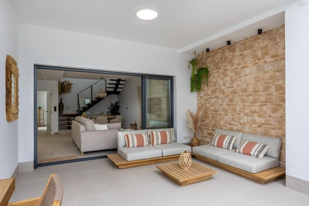 3 Bed Townhouse for sale in Dolores Costa Blanca, Alicante, Spain