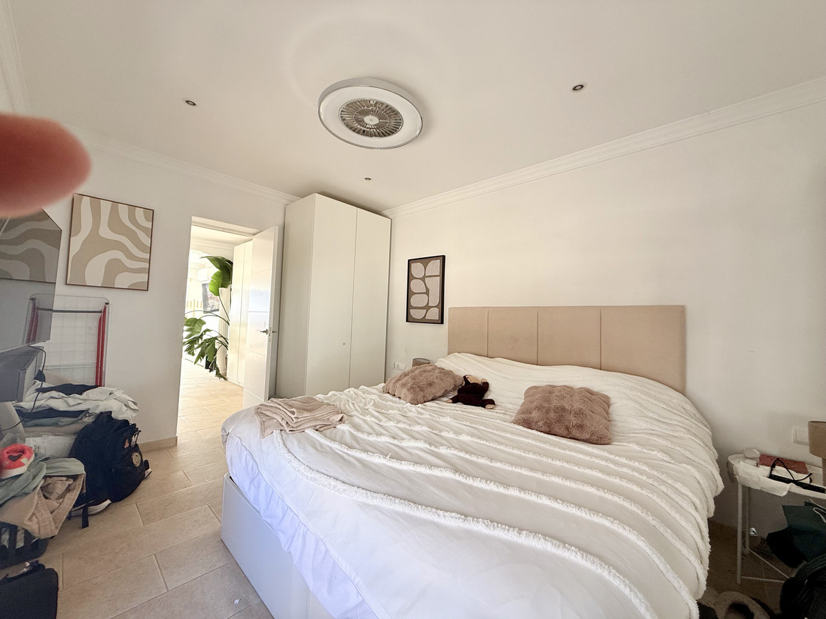 5 Bed Townhouse for sale in Nueva Andalucía Costa Del Sol, Málaga, Spain