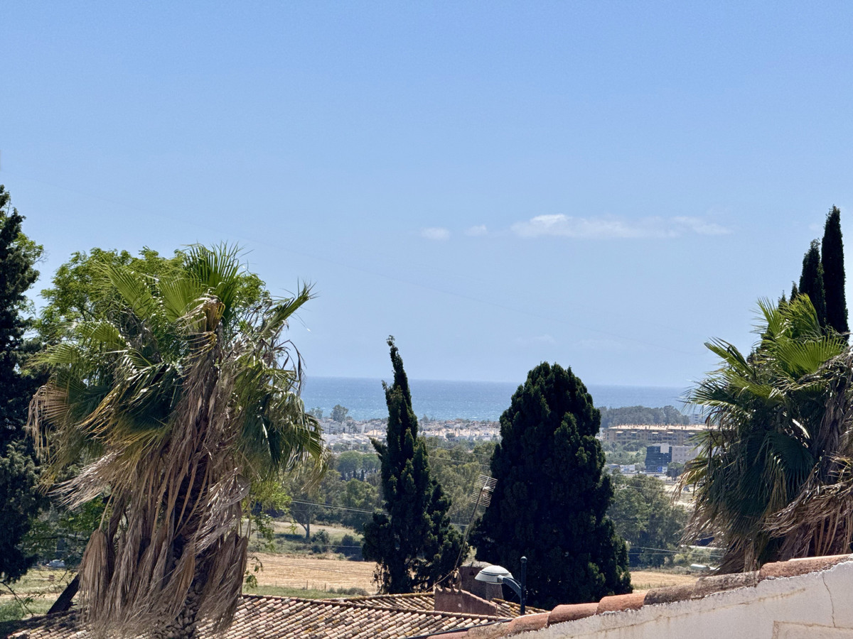 5 Bed Townhouse for sale in Nueva Andalucía Costa Del Sol, Málaga, Spain