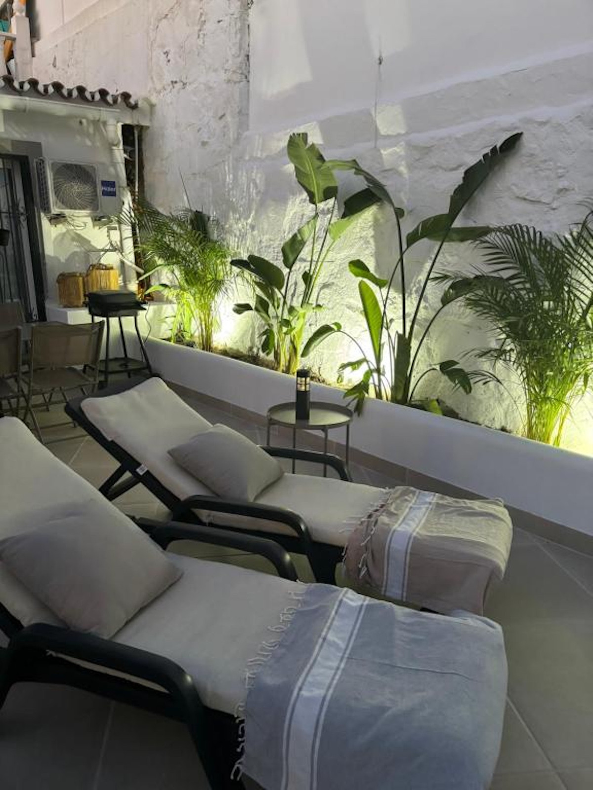 5 Bed Townhouse for sale in Nueva Andalucía Costa Del Sol, Málaga, Spain