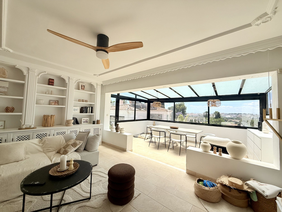 5 Bed Townhouse for sale in Nueva Andalucía Costa Del Sol, Málaga, Spain