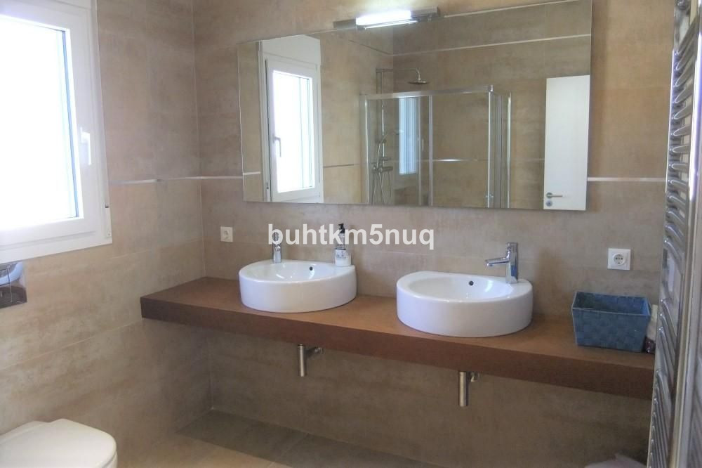 4 Bed Townhouse for sale in Calpe Costa Blanca, Alicante, Spain