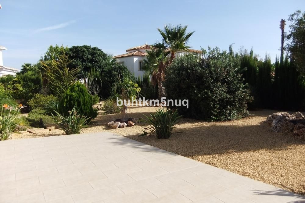 4 Bed Townhouse for sale in Calpe Costa Blanca, Alicante, Spain