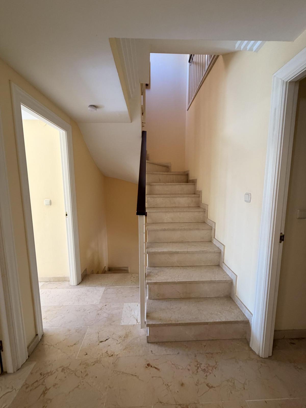 4 Bed Townhouse for sale in Marbella Costa Del Sol, Málaga, Spain