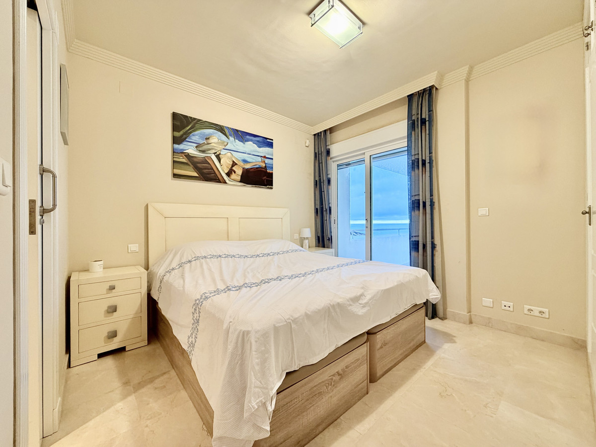 2 Bed Apartment for sale in Estepona Costa Del Sol, Málaga, Spain
