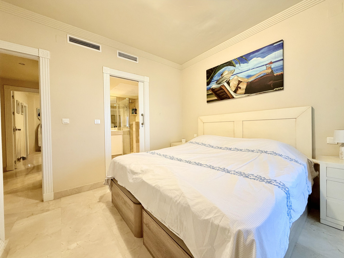 2 Bed Apartment for sale in Estepona Costa Del Sol, Málaga, Spain
