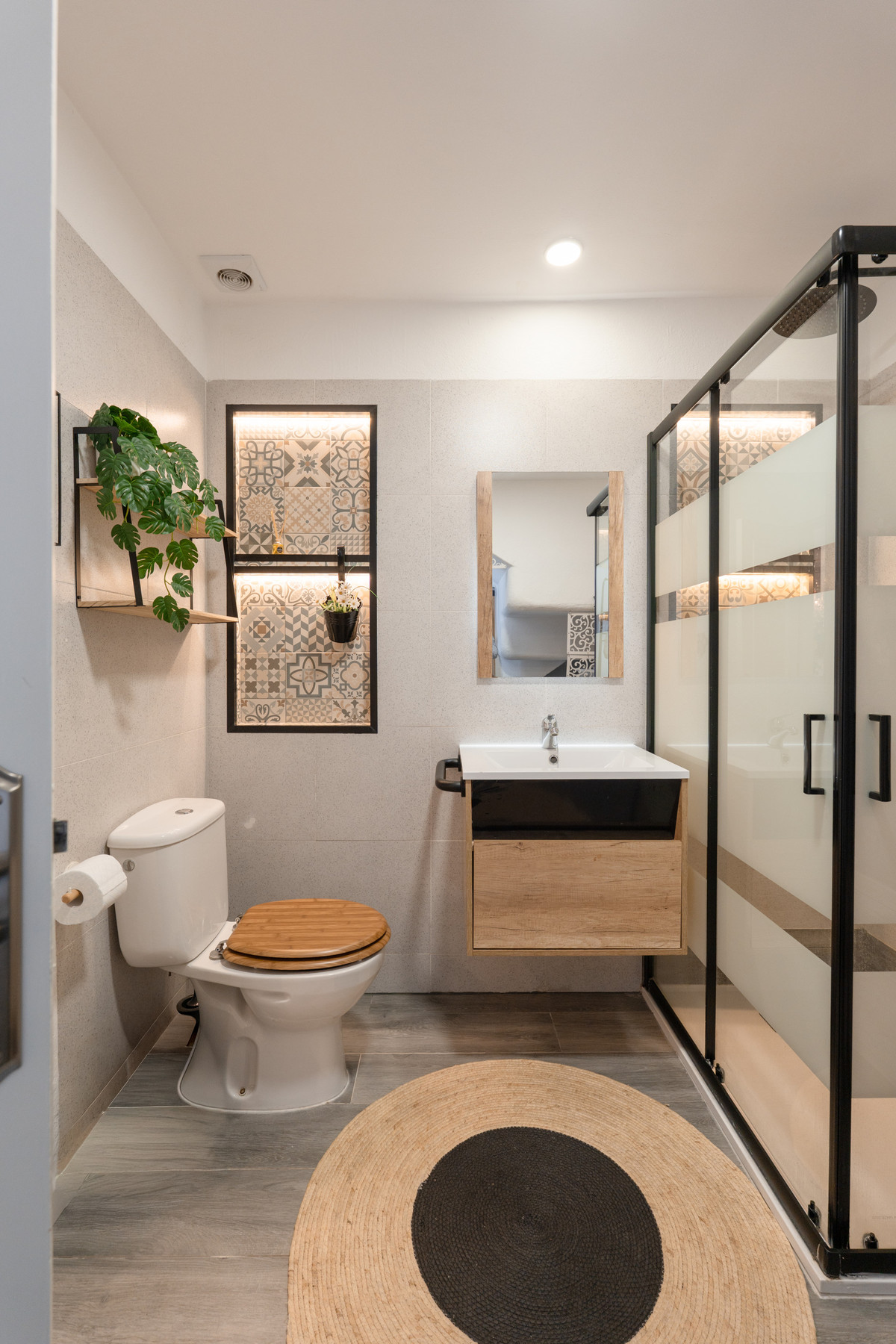 4 Bed Townhouse for sale in Nueva Andalucía Costa Del Sol, Málaga, Spain