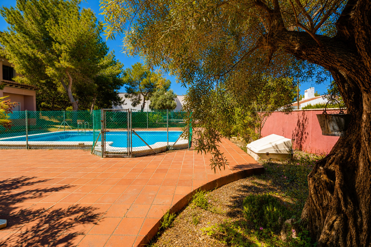 Se vende Adosada de 5 dormitorios en Costa Blanca, Alicante, España