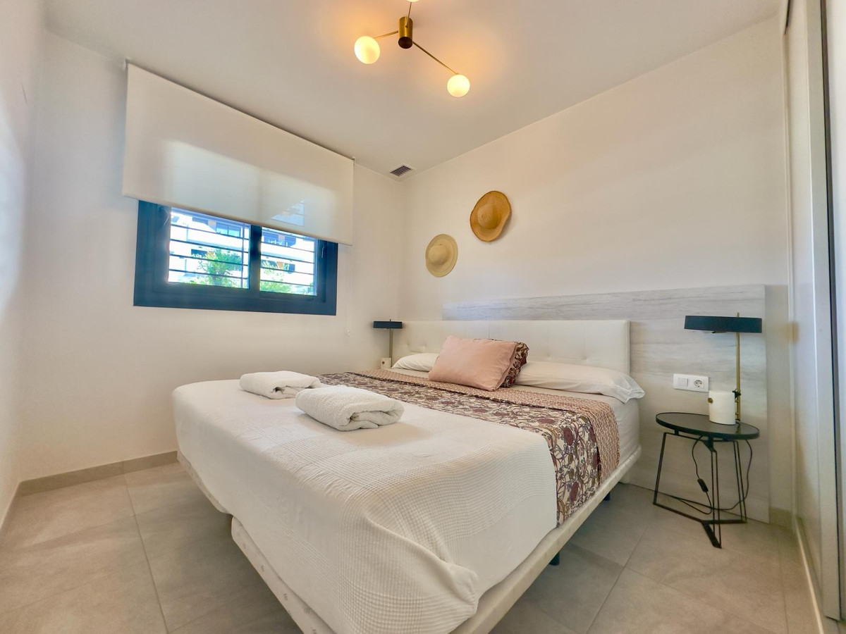 Se vende Apartamento Planta Baja de 2 dormitorios en Costa Blanca, Alicante, España