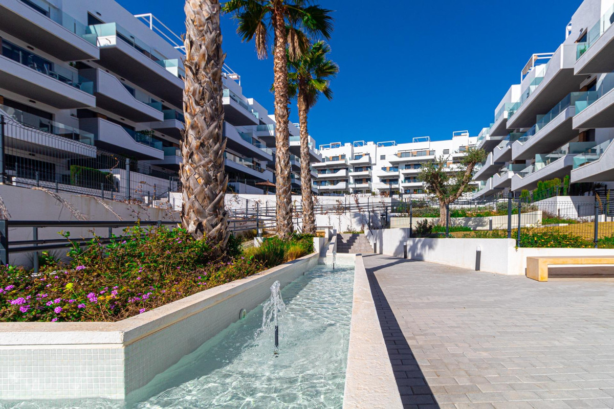 Se vende Apartamento Planta Baja de 2 dormitorios en Costa Blanca, Alicante, España