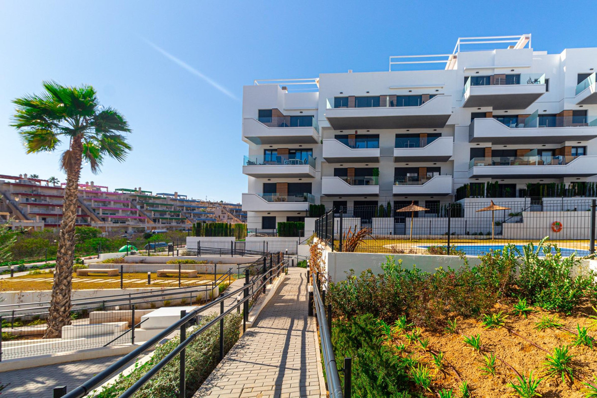 Se vende Apartamento Planta Baja de 2 dormitorios en Costa Blanca, Alicante, España