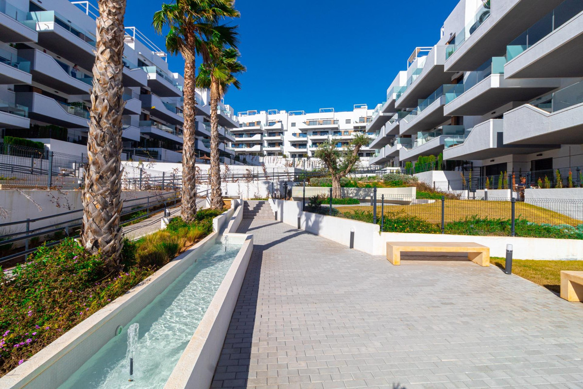 Se vende Apartamento Planta Baja de 2 dormitorios en Costa Blanca, Alicante, España