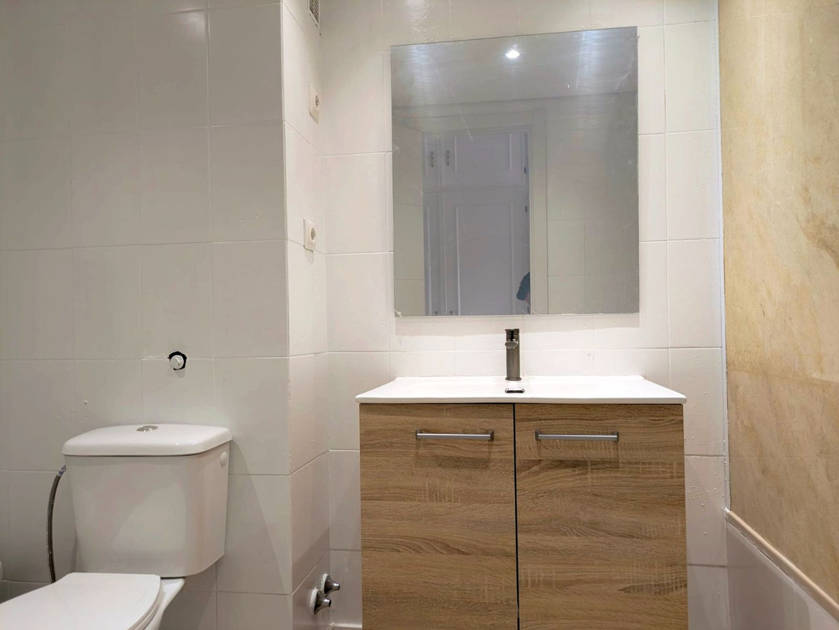Se vende Apartamento Planta Baja de 1 dormitorios en Costa Del Sol, Málaga, España