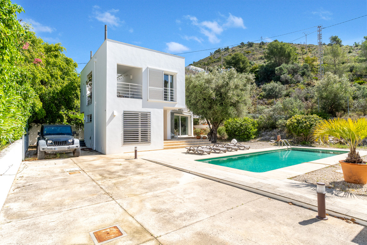4 Bed Townhouse for sale in Moraira Costa Blanca, Alicante, Spain