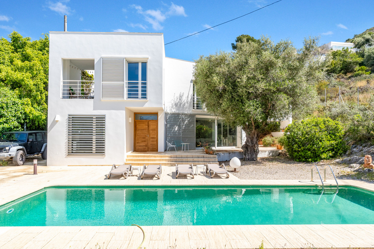 4 Bed Townhouse for sale in Moraira Costa Blanca, Alicante, Spain
