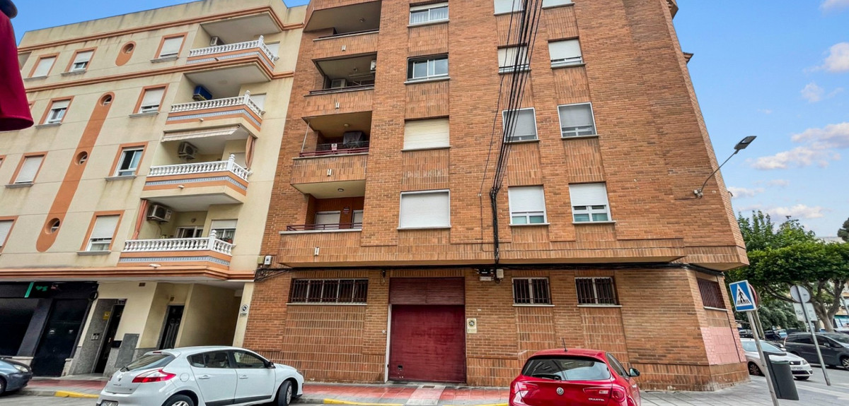 4 Bed Apartment for sale in Guardamar Del Segura Costa Blanca, Alicante, Spain