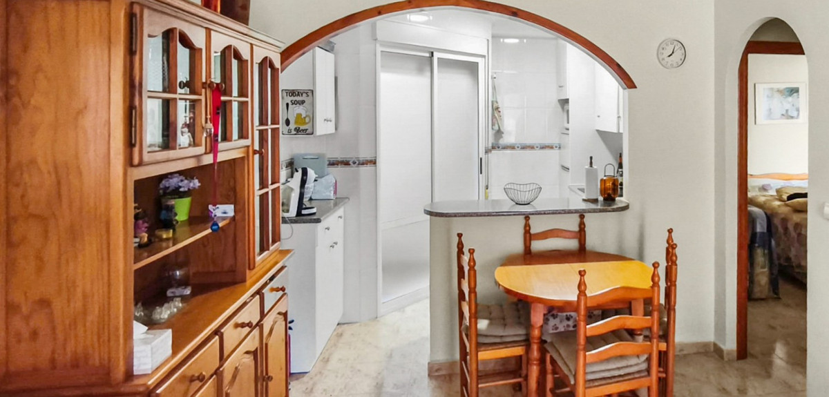 Se vende Bungalow de 2 dormitorios en Costa Blanca, Alicante, España
