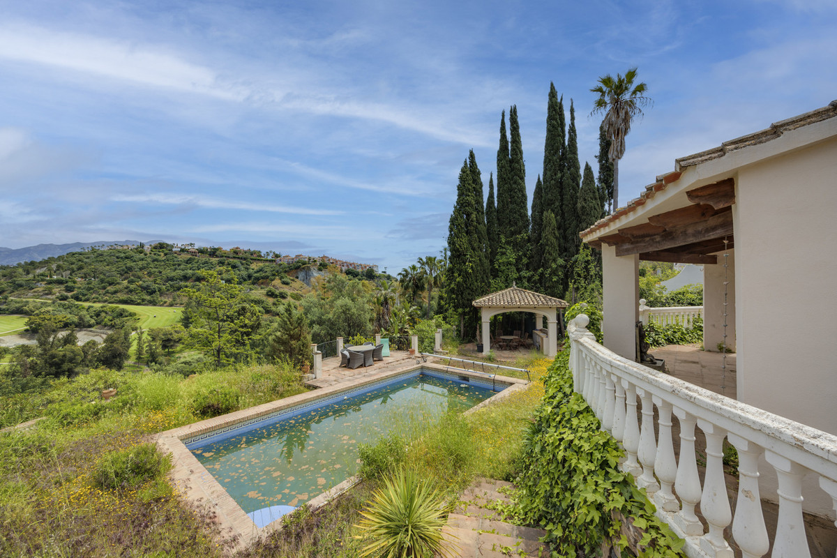 3 Bed Townhouse for sale in Benahavís Costa Del Sol, Málaga, Spain