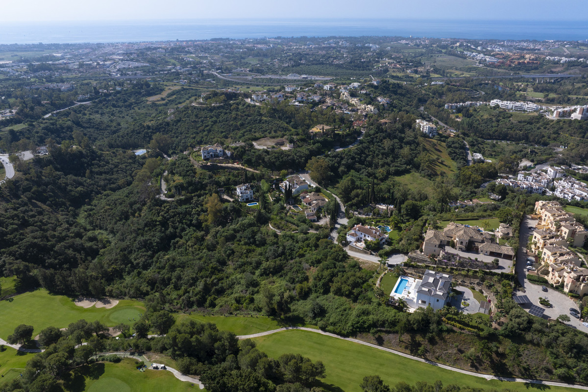 3 Bed Townhouse for sale in Benahavís Costa Del Sol, Málaga, Spain