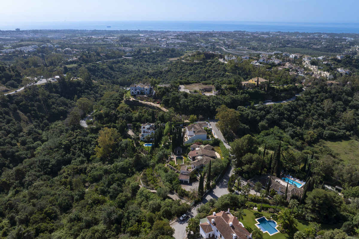 3 Bed Townhouse for sale in Benahavís Costa Del Sol, Málaga, Spain