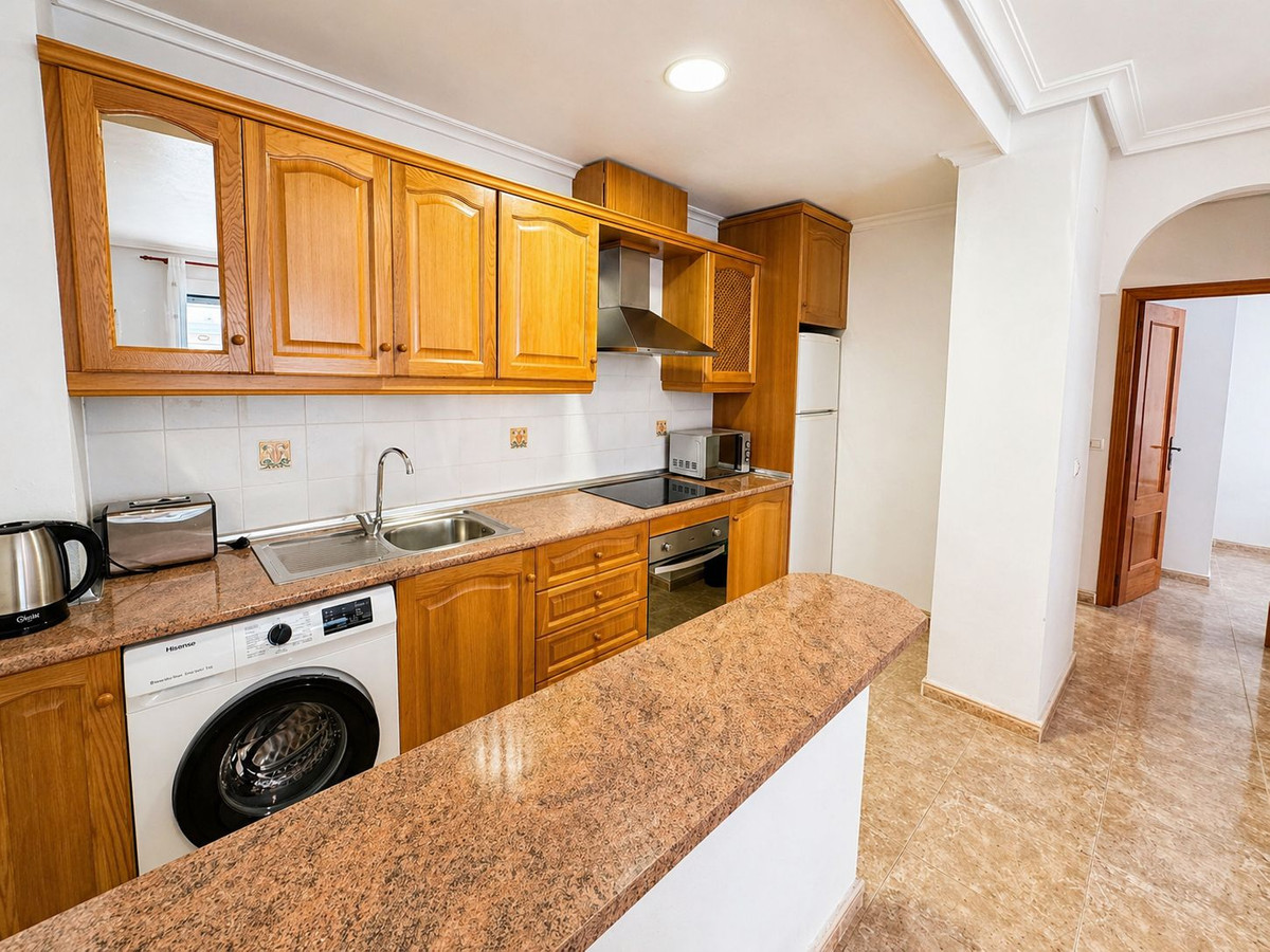 Se vende Apartamento Planta Media de 2 dormitorios en Costa Blanca, Alicante, España