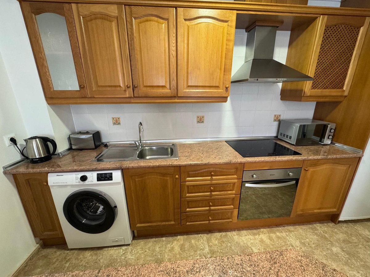 Se vende Apartamento Planta Media de 2 dormitorios en Costa Blanca, Alicante, España